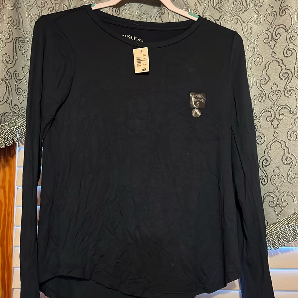NWT l/s tee Aeropostale